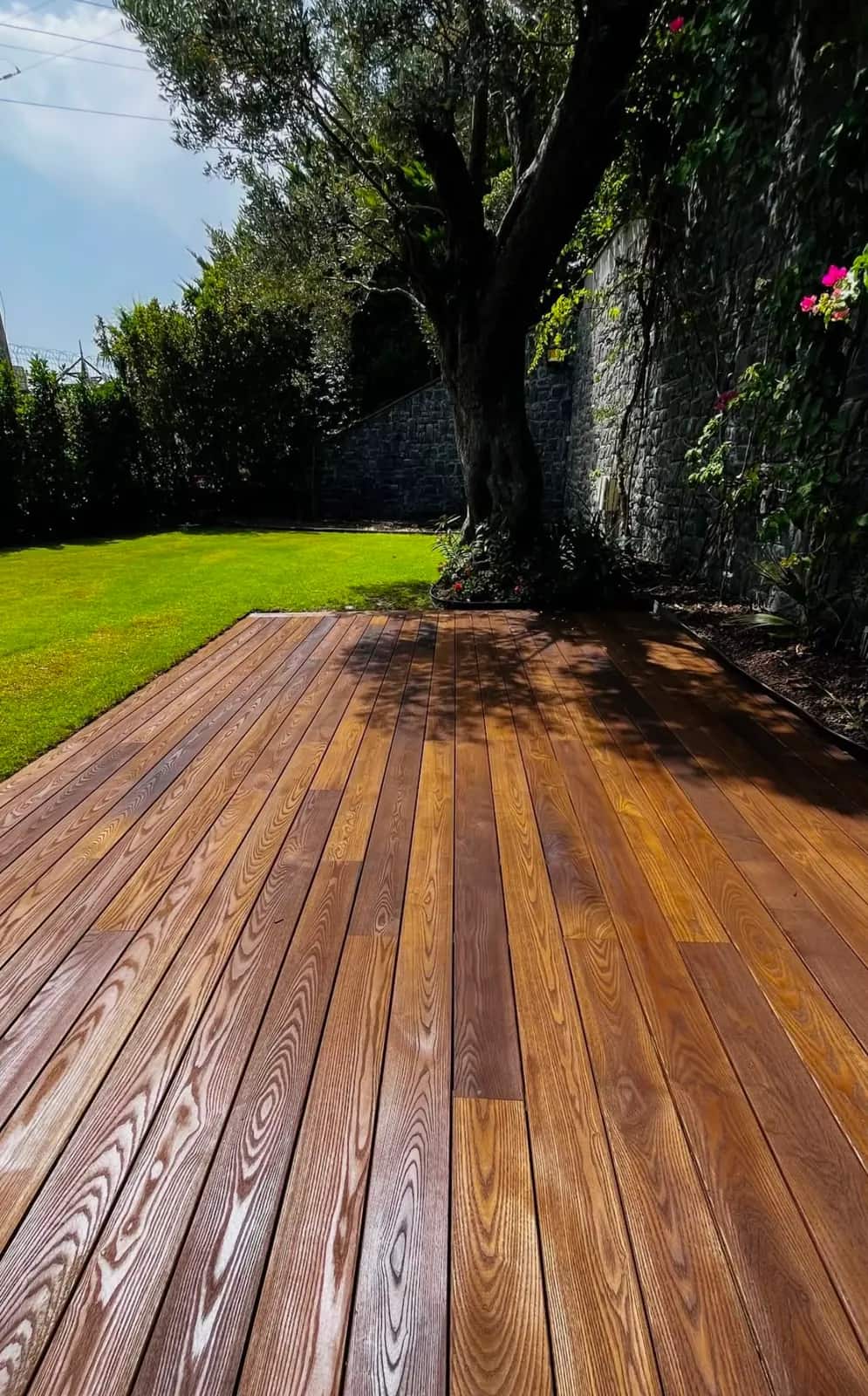 Ağaç altı bahçe deck uygulaması
